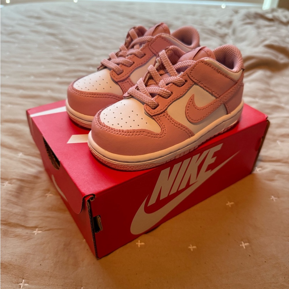 Nike Dunk Low Pink Pomegranate Size 7C
